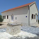 Nyaraló Kuca Za Odmor Mira Biograd na Moru