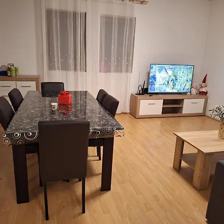 Kuca Za Odmor Mira Holiday home *